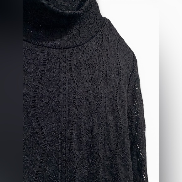 Anthropologie Black Lace Detail Top - Picture 3 of 5